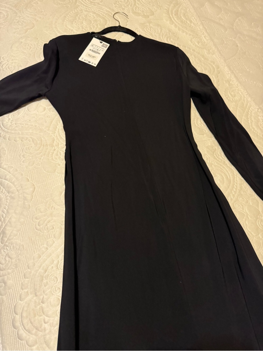 Elegant Zara Black Long-Sleeve Women’s Dress
